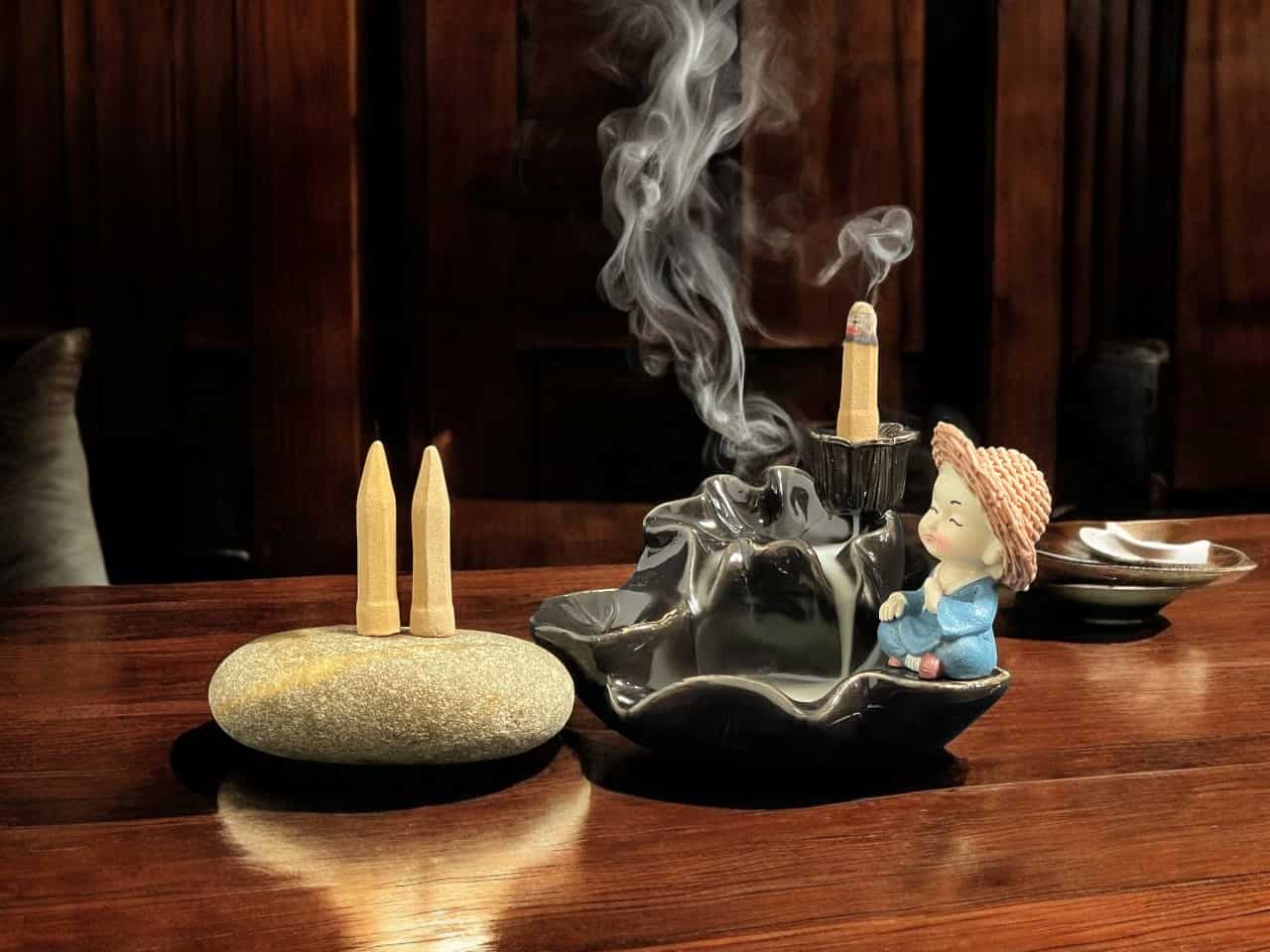 Nụ Trầm Hương Pha Lê Htr3006 Cao Cấp – Trầm Quảng Nam nguyên chất, thơm dịu, thiết kế pha lê