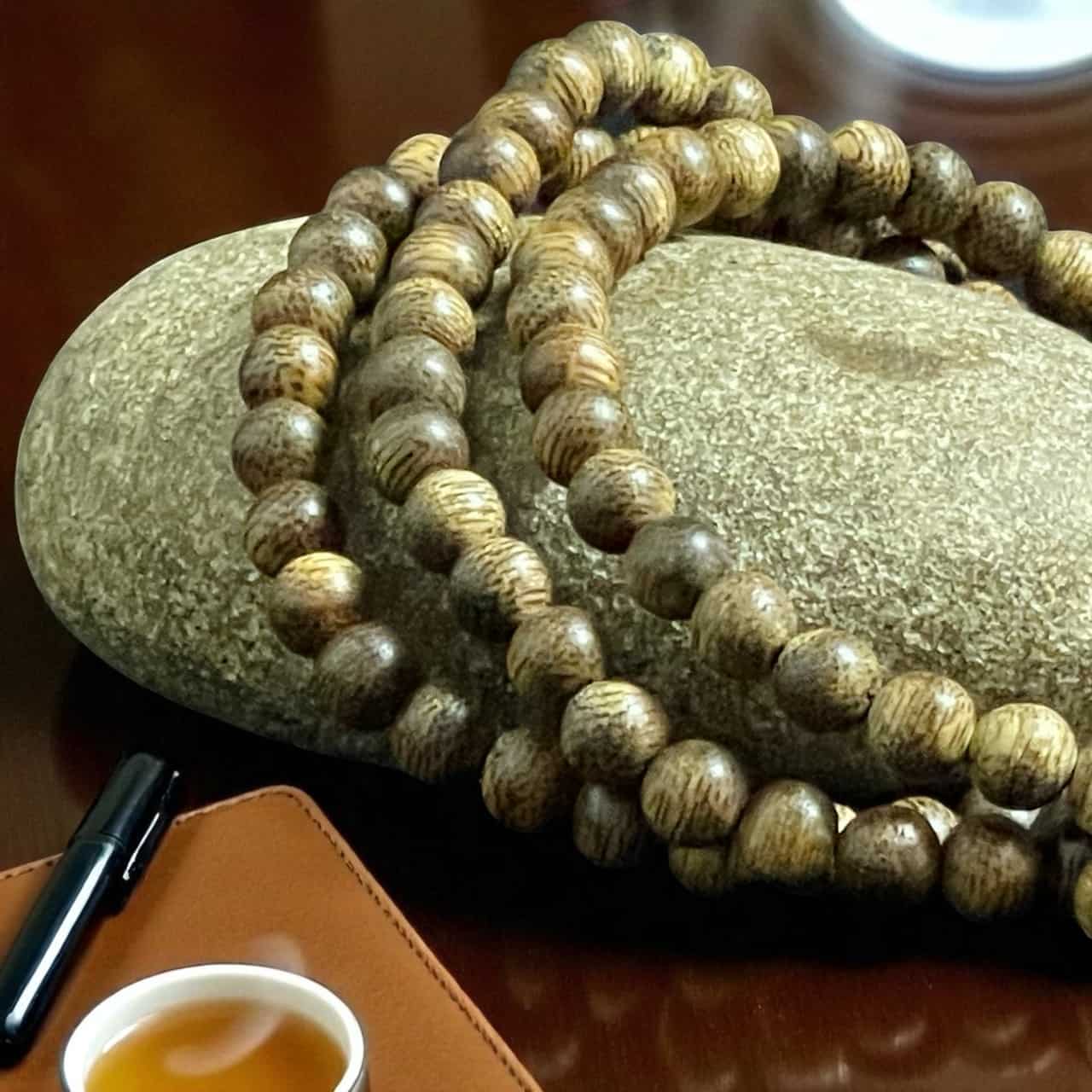 chuoi-hat-tram-huong-6mm-qnkm511-cao-cap-03