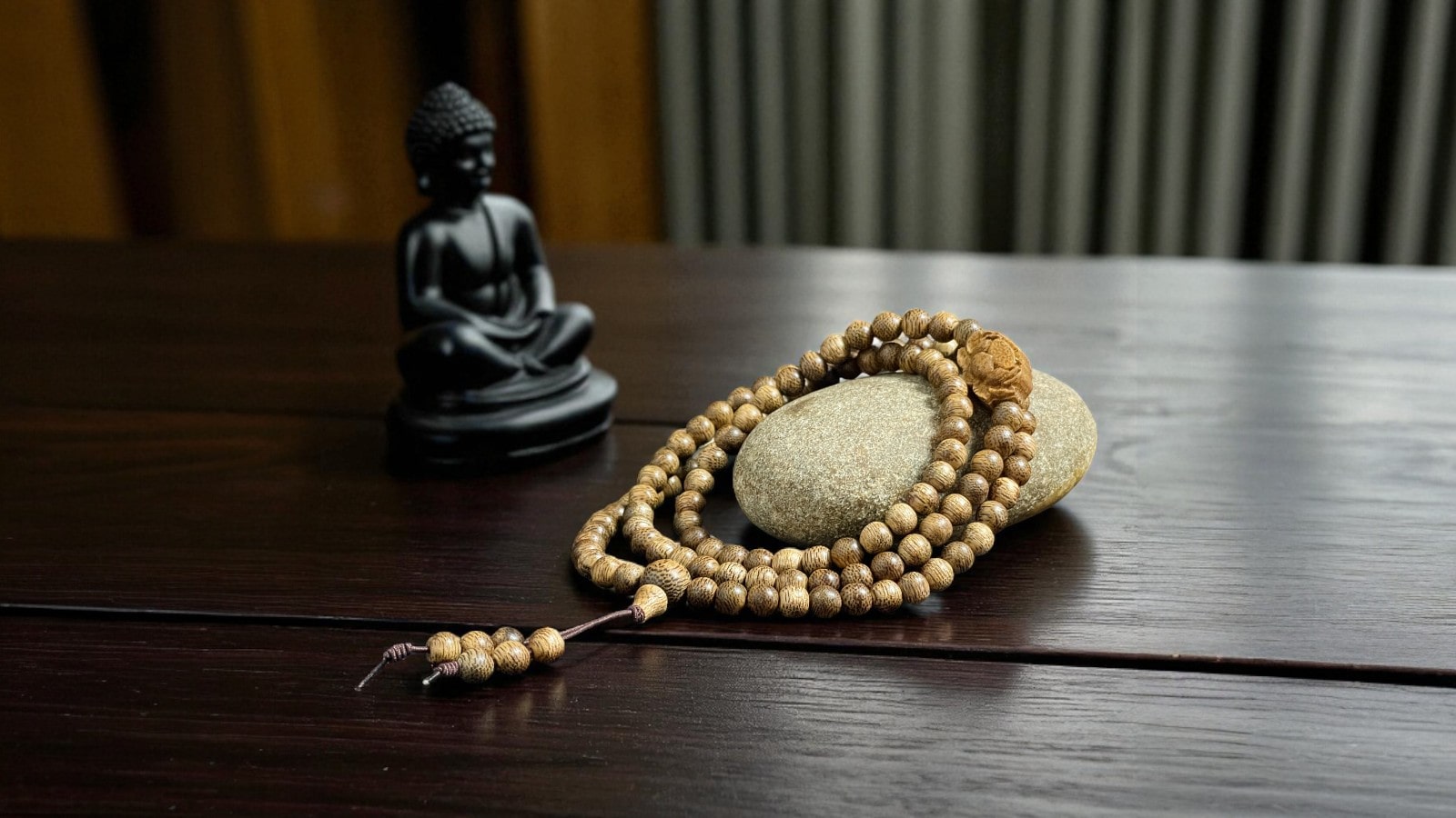 Chuỗi Hạt Tròn 6mm Mix Charm Trầm Hương Đài Sen Qnds321 Cao Cấp – vòng trầm tự nhiên Quảng Nam, charm Đài Sen phong thủy