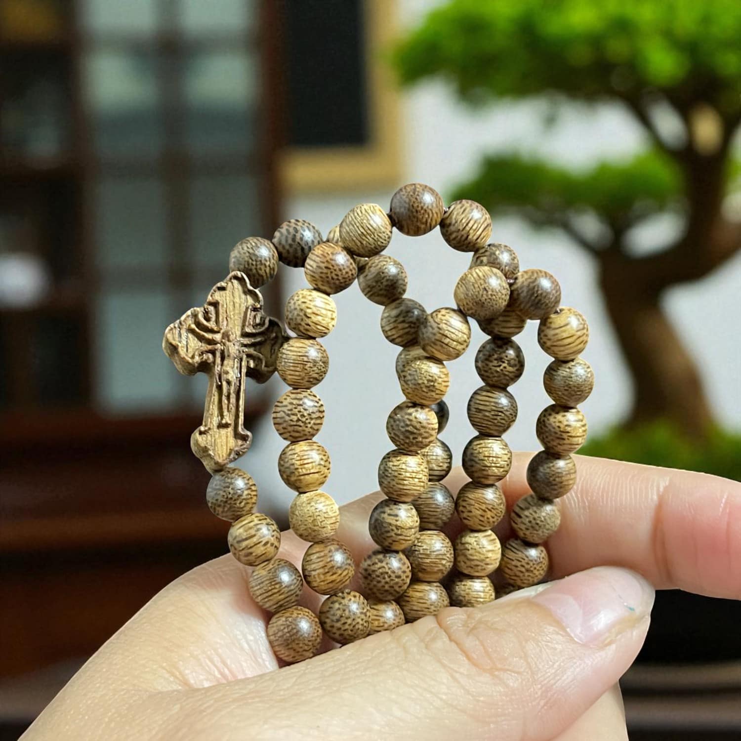 Chuỗi Hạt Tròn 6mm Mix Charm Trầm Hương Thánh Giá Qntg321 Cao Cấp