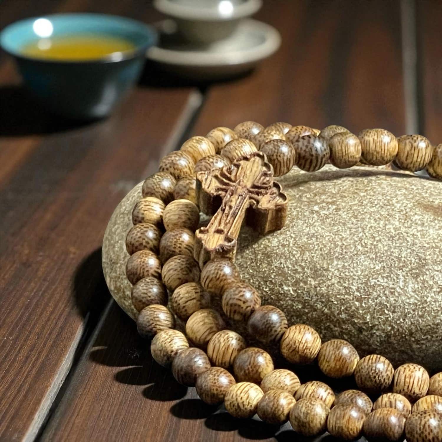 Chuỗi Hạt Tròn 6mm Mix Charm Trầm Hương Thánh Giá Qntg321 Cao Cấp