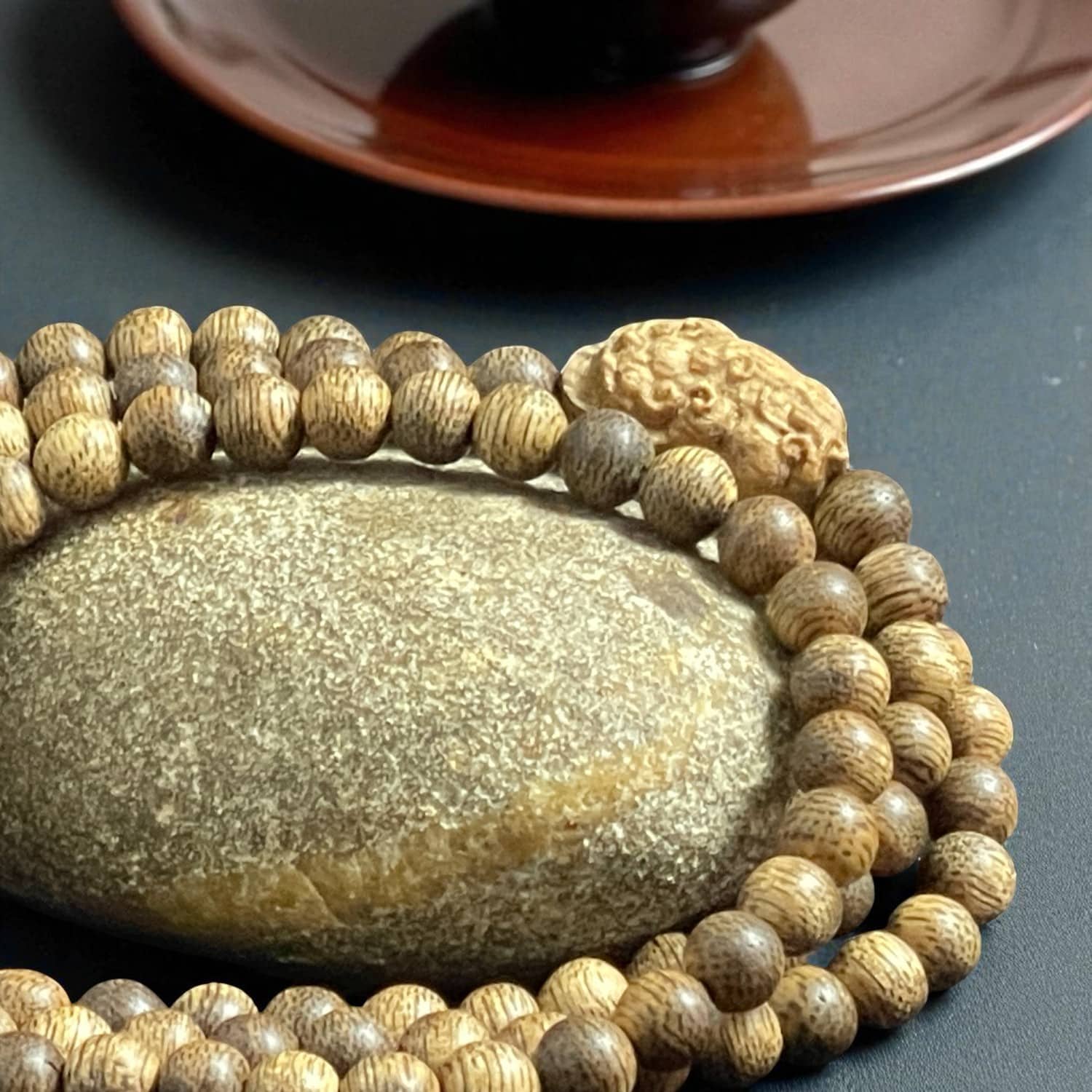 Chuỗi Hạt Tròn 6mm Mix Charm Trầm Hương Tỳ Hưu Qnth321 Cao Cấp