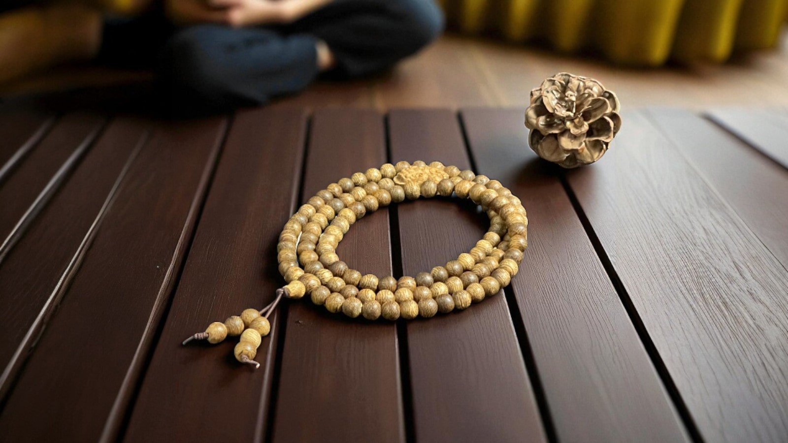 Chuỗi Hạt Tròn 6mm Mix Charm Trầm Hương Tỳ Hưu Qnth321 Cao Cấp – Vòng trầm tự nhiên, charm phong thủy chiêu tài