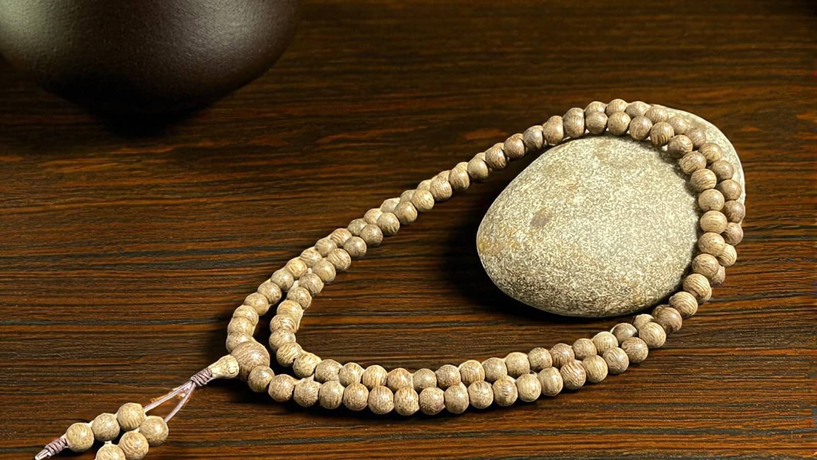 Chuỗi Hạt Tròn 6mm Trầm Banh Indo Idpt006 Cao Cấp – 108 hạt phong thủy, mùi thơm dịu nhẹ