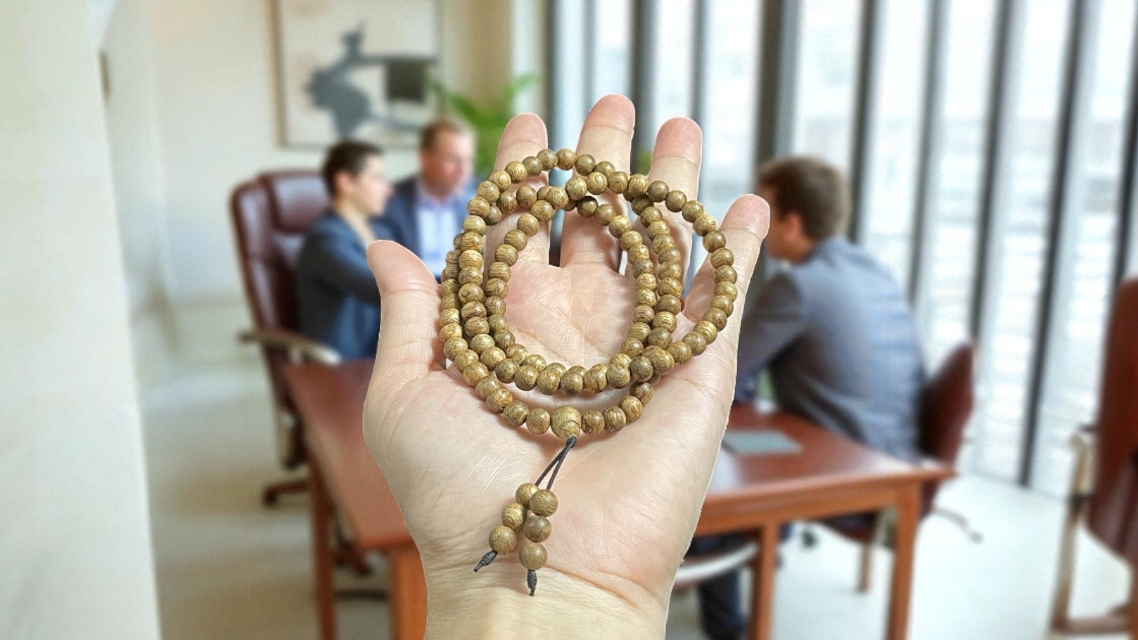 Chuỗi Hạt Tròn 6mm Trầm Banh Việt Nam TBVN0M2 Thượng Hạng – 108 hạt phong thủy, hương dịu ngọt, vân gỗ rõ