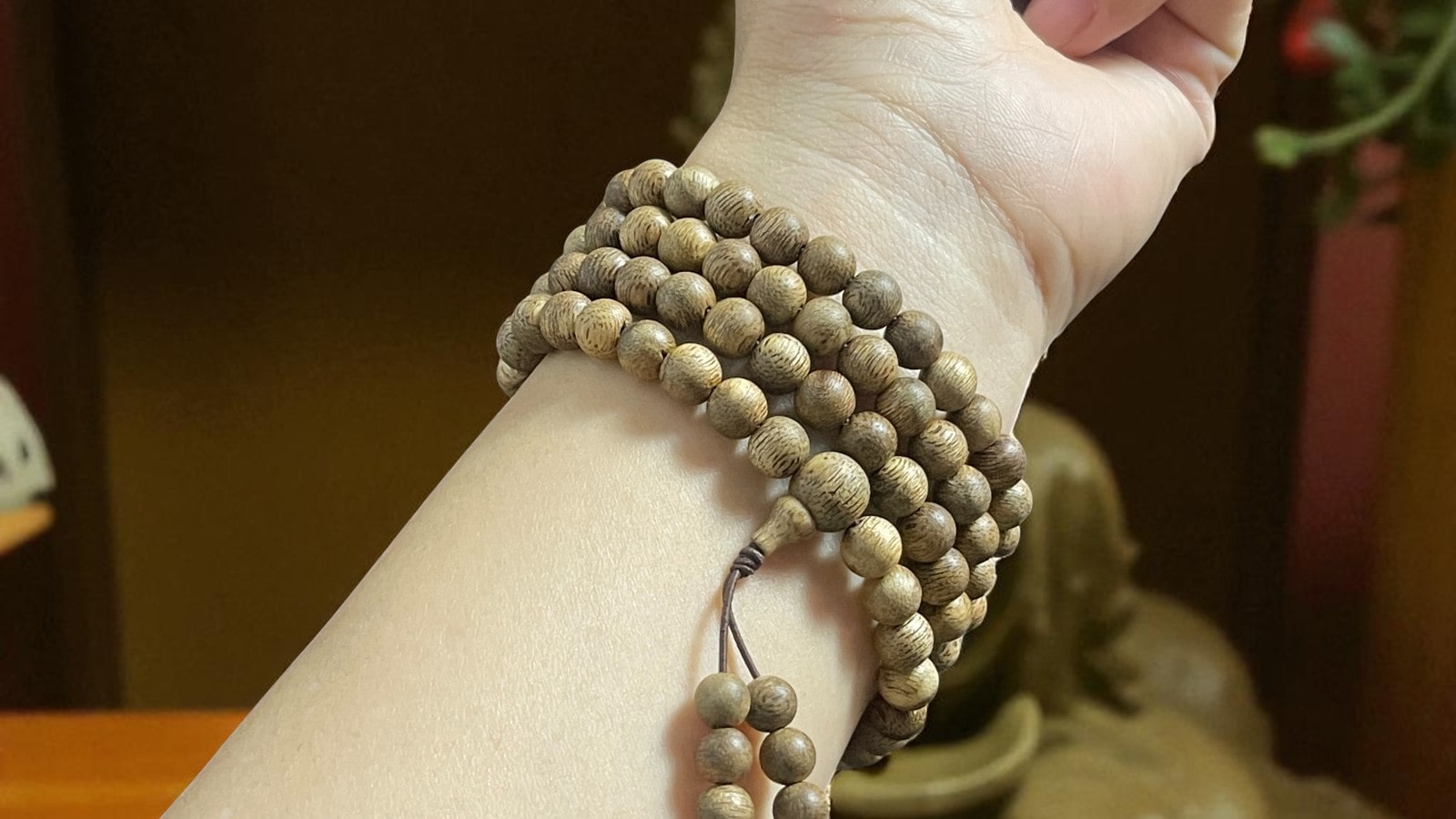 Chuỗi Hạt Tròn 7mm Trầm Banh Indo Idpt006 Cao Cấp – 108 hạt trầm Indonesia, tinh dầu cao, phong thủy hộ thân