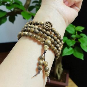 Chuỗi Hạt Tròn Mix Charm Trầm Hương Chữ Vạn – Trang sức phong thủy hộ thân