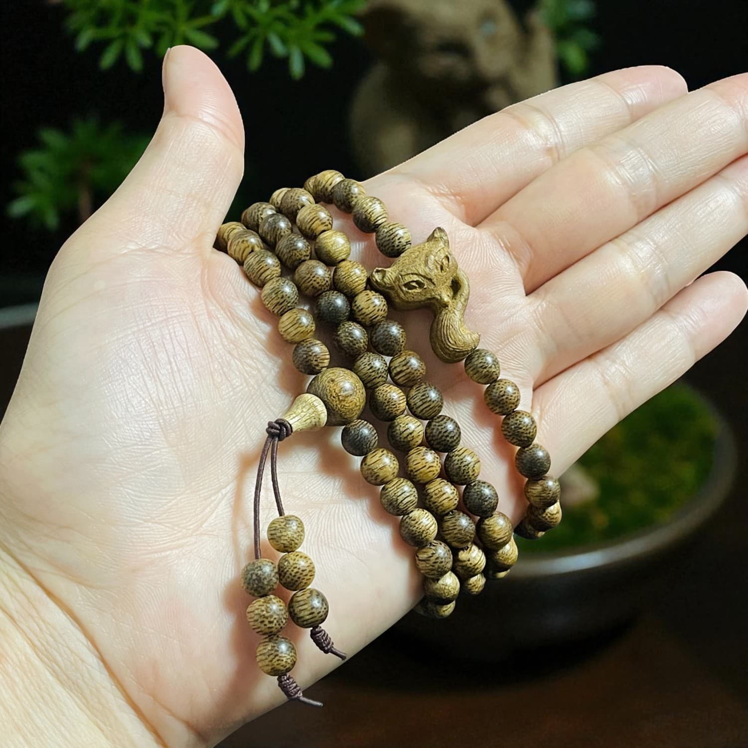 Chuỗi Hạt Tròn Mix Charm Trầm Hương Hồ Ly Qnhn321 Cao Cấp