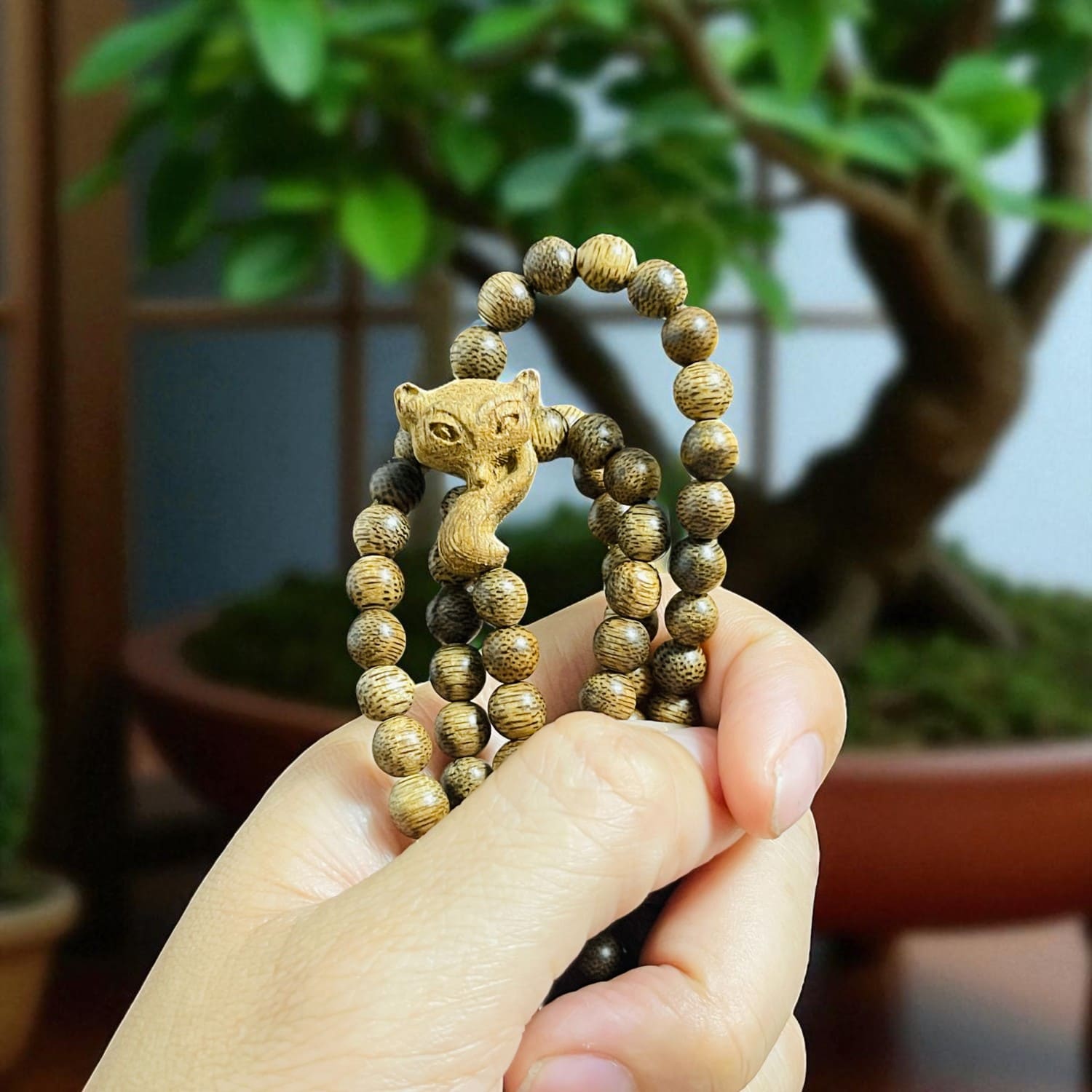 Chuỗi Hạt Tròn Mix Charm Trầm Hương Hồ Ly Qnhn321 Cao Cấp