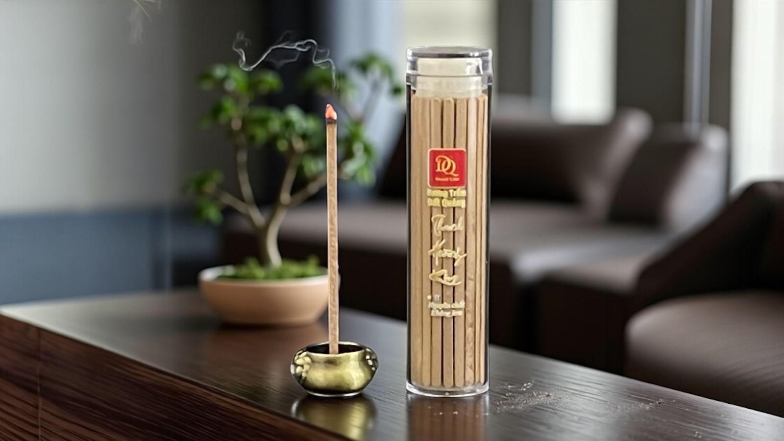 Thanh Trầm Hoàn Kim Qnr2052 Cao Cấp – Trầm hương nguyên chất, không keo