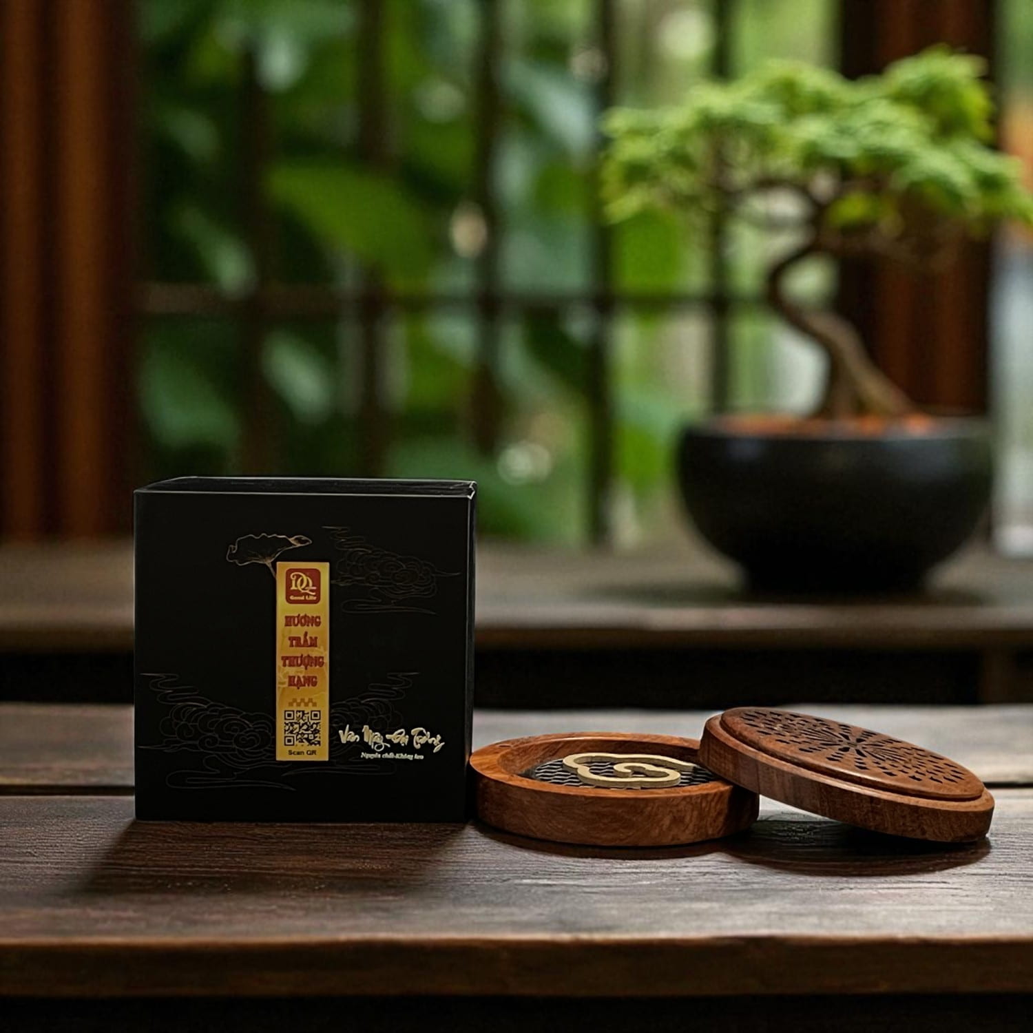 ân Mây Pqr2m01 – Trầm Hương Nghệ Thuật Cao Cấp Vân Mây Đại Tường Trầm Hương Pqr2m01 – trầm Phước Sơn đặc biệt, cháy 60 phút