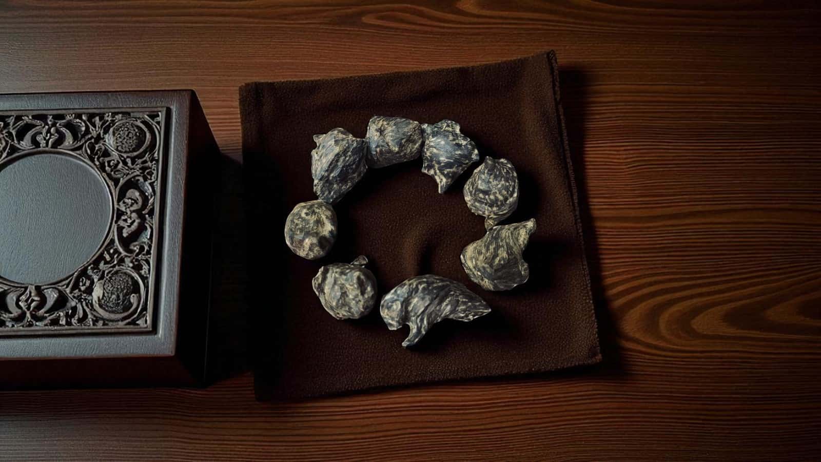 أغلى عود في العالم، عود فاخر نادر