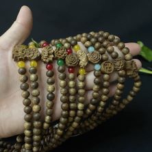 Chuỗi Hạt Trầm Hương Mix Charm