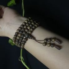 Chuỗi Trầm Hương 108 Hạt Tròn