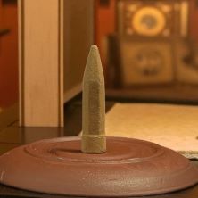 Nụ trầm hương pha lê