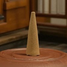 Nụ trầm hương tháp tròn