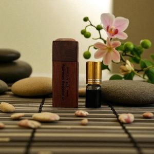 Tinh Dầu Trầm Hương Dtpqm52 Thượng Hạng – Hương trầm ngọt ấm tự nhiên lan tỏa an nhiên | Premium Agarwood Essential Oil for Relaxation and Meditation