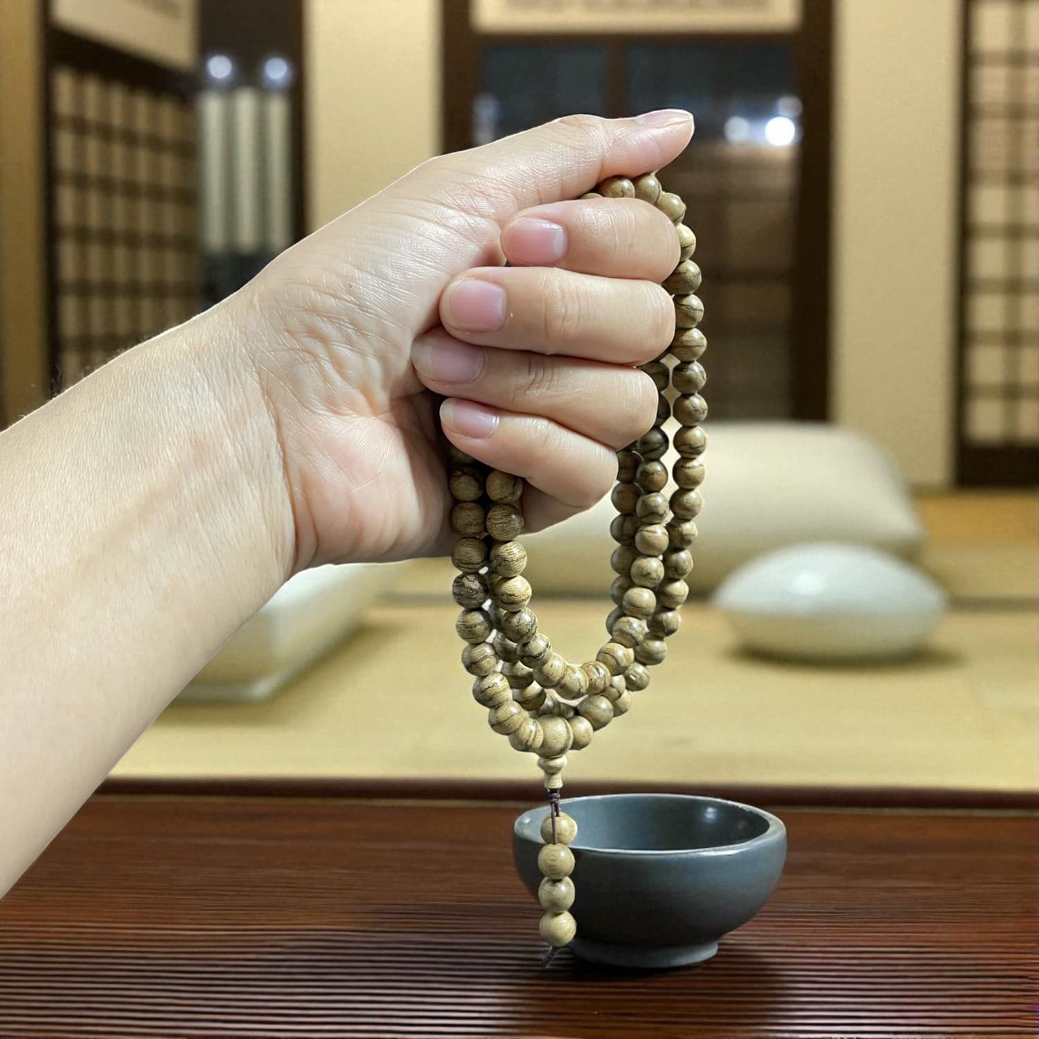 Chuỗi Hạt Tròn 8mm Trầm Hương Kalimantan KLID0M2 Thượng Hạng