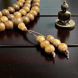 Chuỗi Hạt Tròn 7mm Trầm Hương Qnkm921 Cao Cấp Quảng Nam 108 hạt