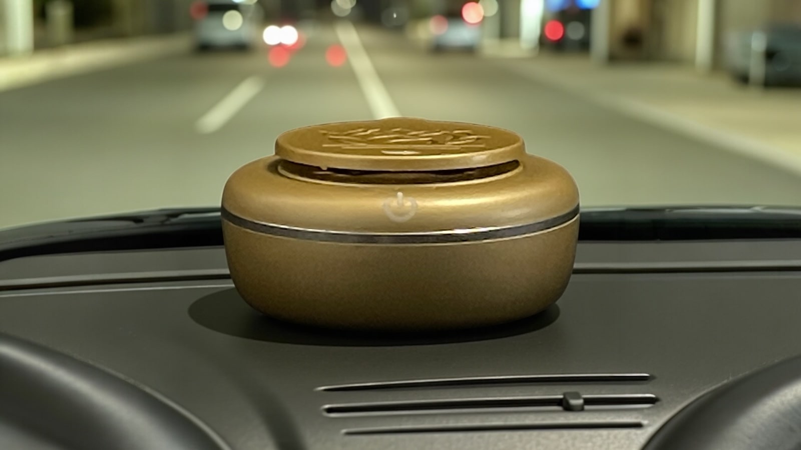 Trầm Hương Miếng Vsht0m8 Thượng Hạng Xông Xe Ô Tô (Combo 15gr)