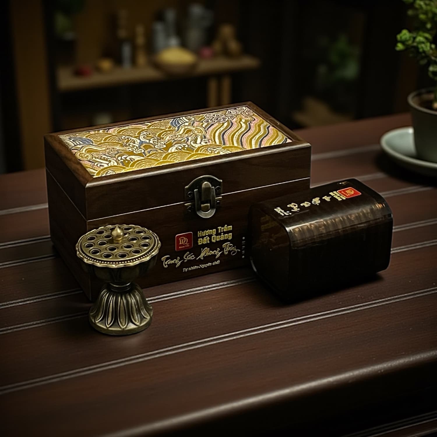 van-may-tieu-tuong-tram-huong-dat-quang-06.jpg Vân Mây Tiểu Tường Trầm Hương Mtr20m6 Đặc Biệt – Hương trầm Quảng Nam ngọt thanh, tự nhiên | Van May Tieu Tuong Agarwood Special from Quang Nam