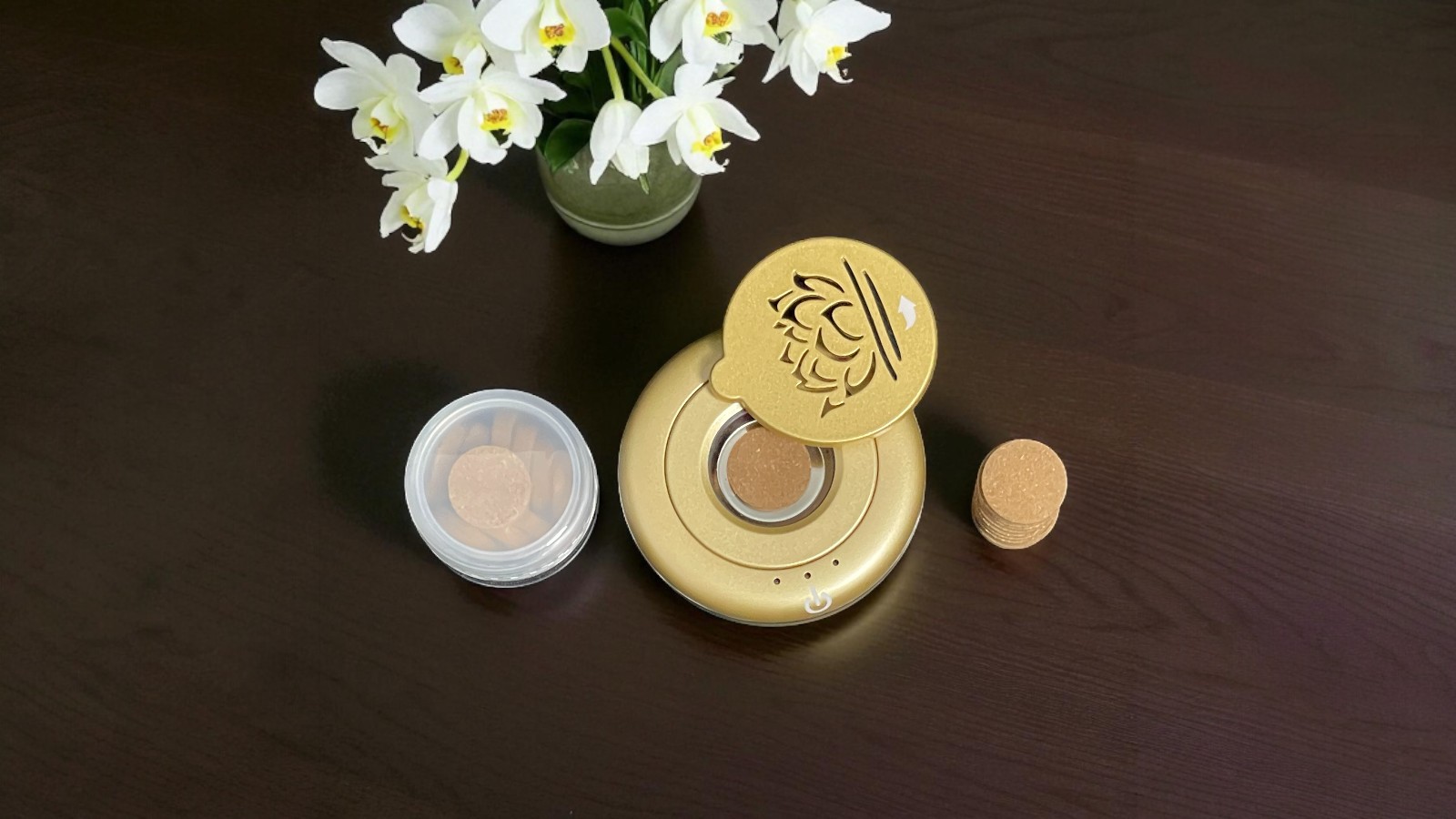 Viên Nén Trầm Hương Tự Nhiên Dùng Cho Ô Tô Nvr3m08 Đặc Biệt (Combo 12 Viên)