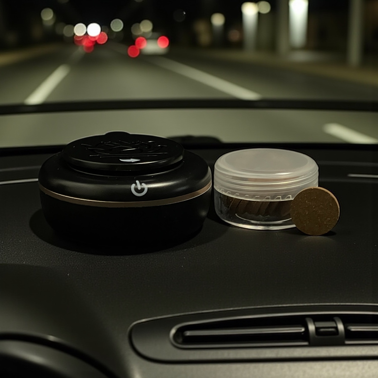 vien-nen-tram-huong-tu-nhien-dung-cho-o-to-nvr3m08-dac-biet10-jpg Viên Nén Trầm Hương Tự Nhiên Dùng Cho Ô Tô Nvr3m08 Đặc Biệt (Combo 12 Viên)