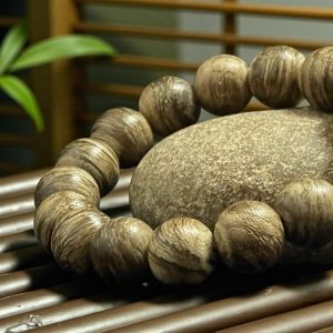 Vòng Tay Hạt Tròn 12mm Tự Nhiên Idmk0m1 Cao Cấp – Hương Trầm Đất Quảng