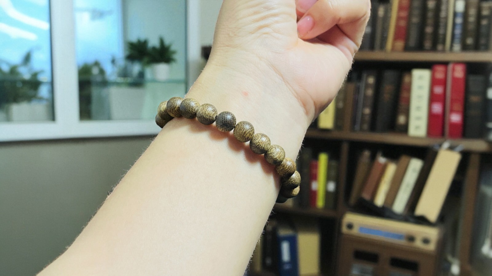 Vòng Tay Hạt Tròn Trầm Hương Qnkm0456 Cao Cấp | Premium Natural Agarwood Beads Bracelet